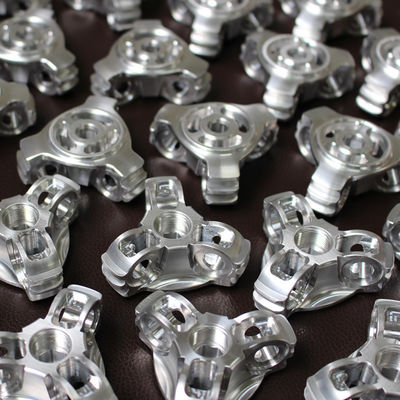 Анодируя части CNC алюминиевые, высокая точность повернули ODM OEM частей