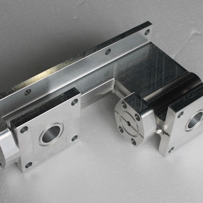 Части CNC высокой точности алюминиевые подвергая механической обработке анодируя крася поверхностный финиш